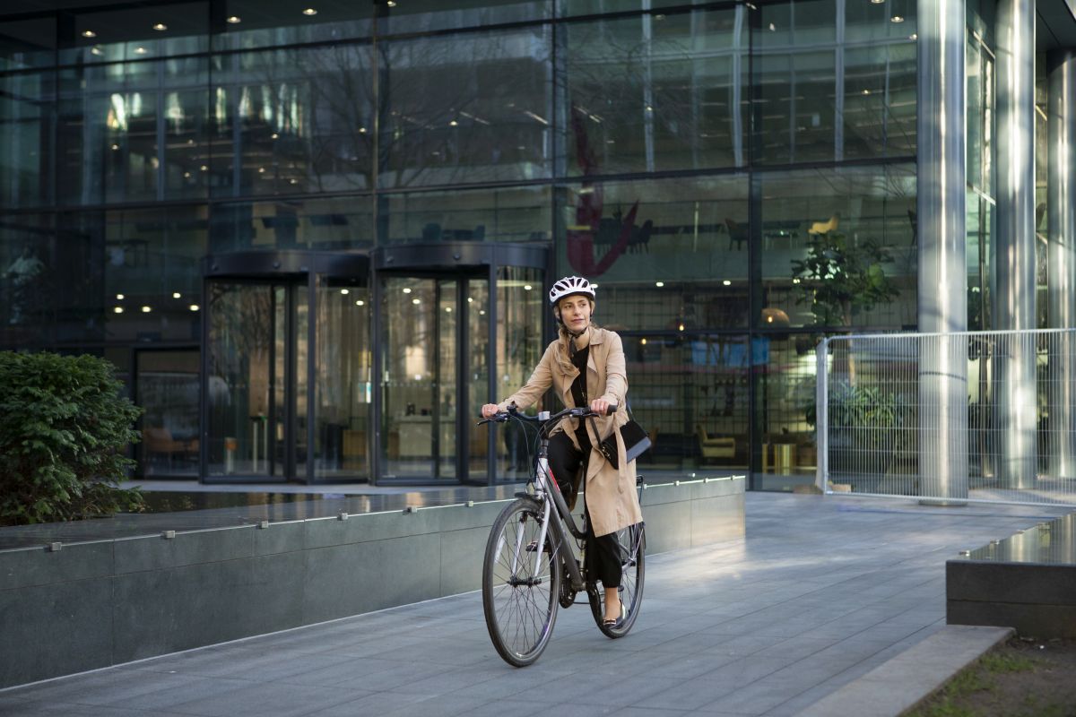 Cycling Around the City: A Comprehensive Guide for Commuters
